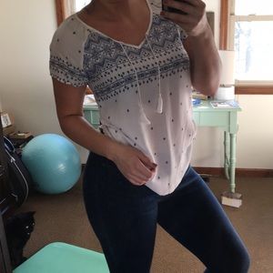 Patterned top